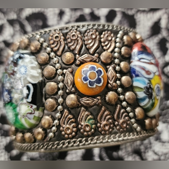 VTG. Italian Style Murano Millefiori Silver Toned Large 3D Bangle Bracelet